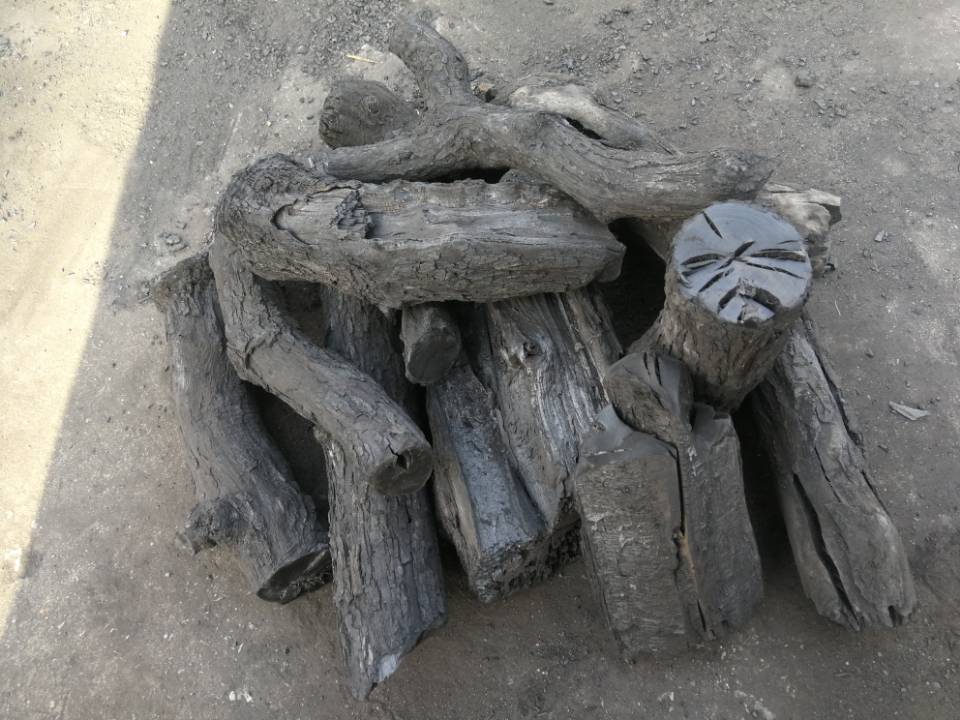 高性价比的工业木炭低价位的工业木炭   天达工业木炭